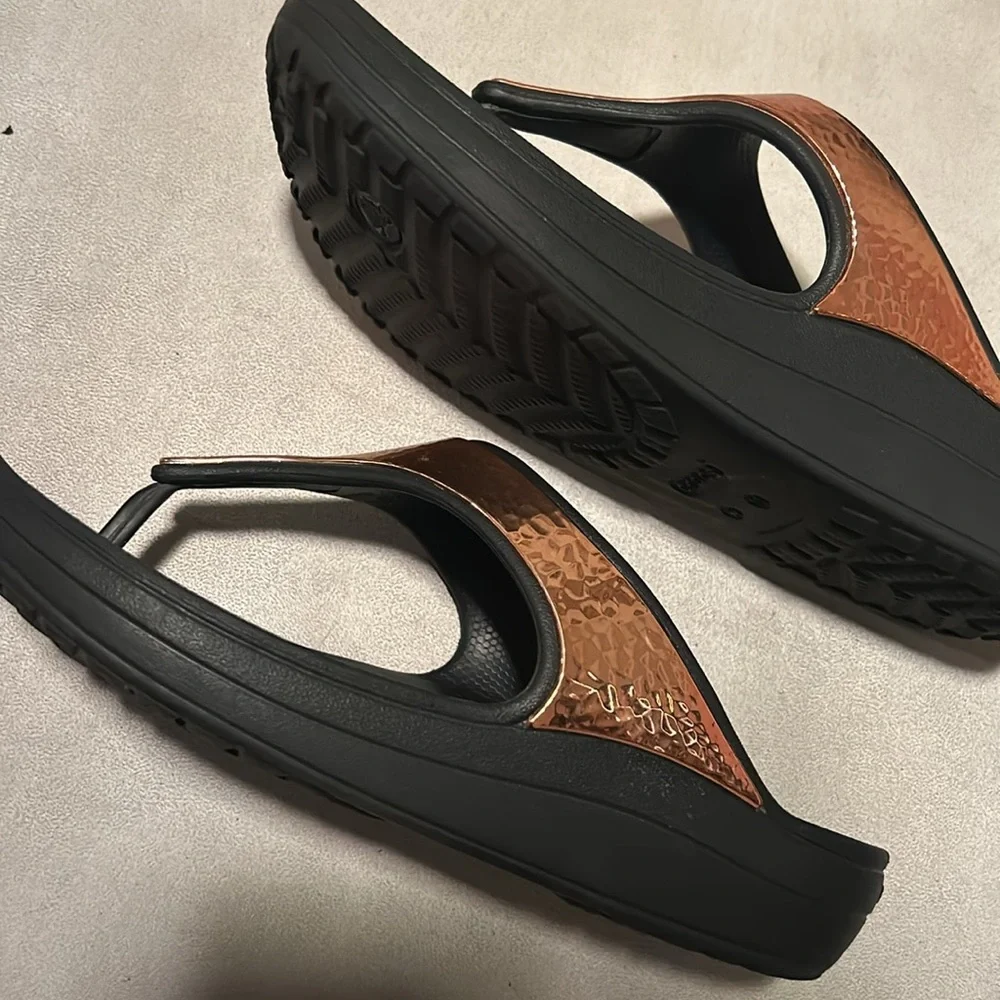 Crocs - Picture 5 of 6